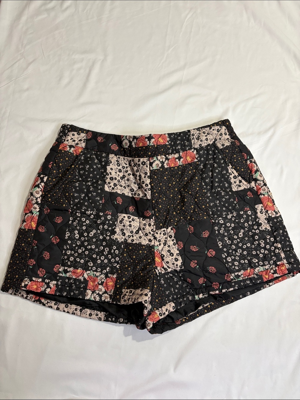 Patchwork Floral Rose Quilter Puffer Shorts Lounge Dainty Rosette Print US 12